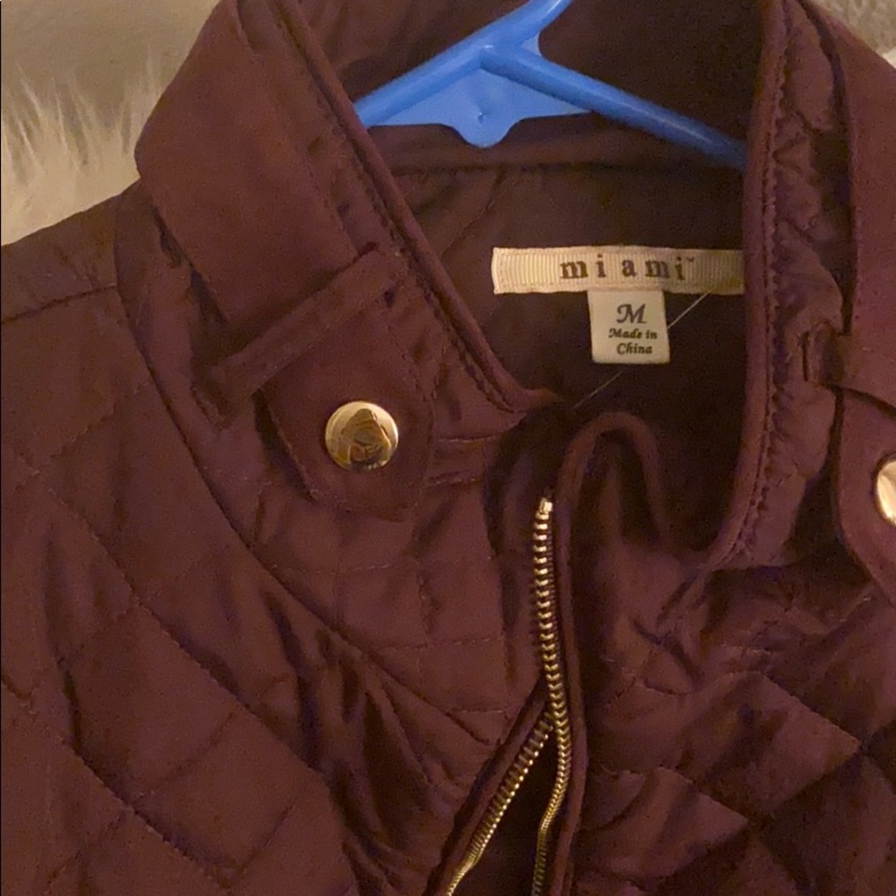 Puffer vest - Picture 2 of 4